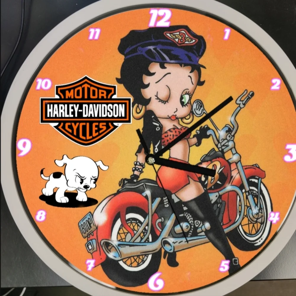Betty Boop clock